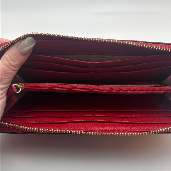 Michael Kors Jet Set Travel red saffiano leather zip continental wallet, GUC - Picture 8 of 12